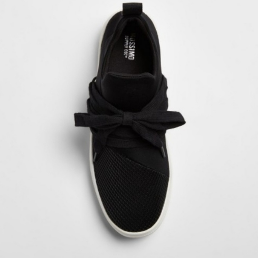 NWT Sz 11 Cool slip on shoes by Mossimo
